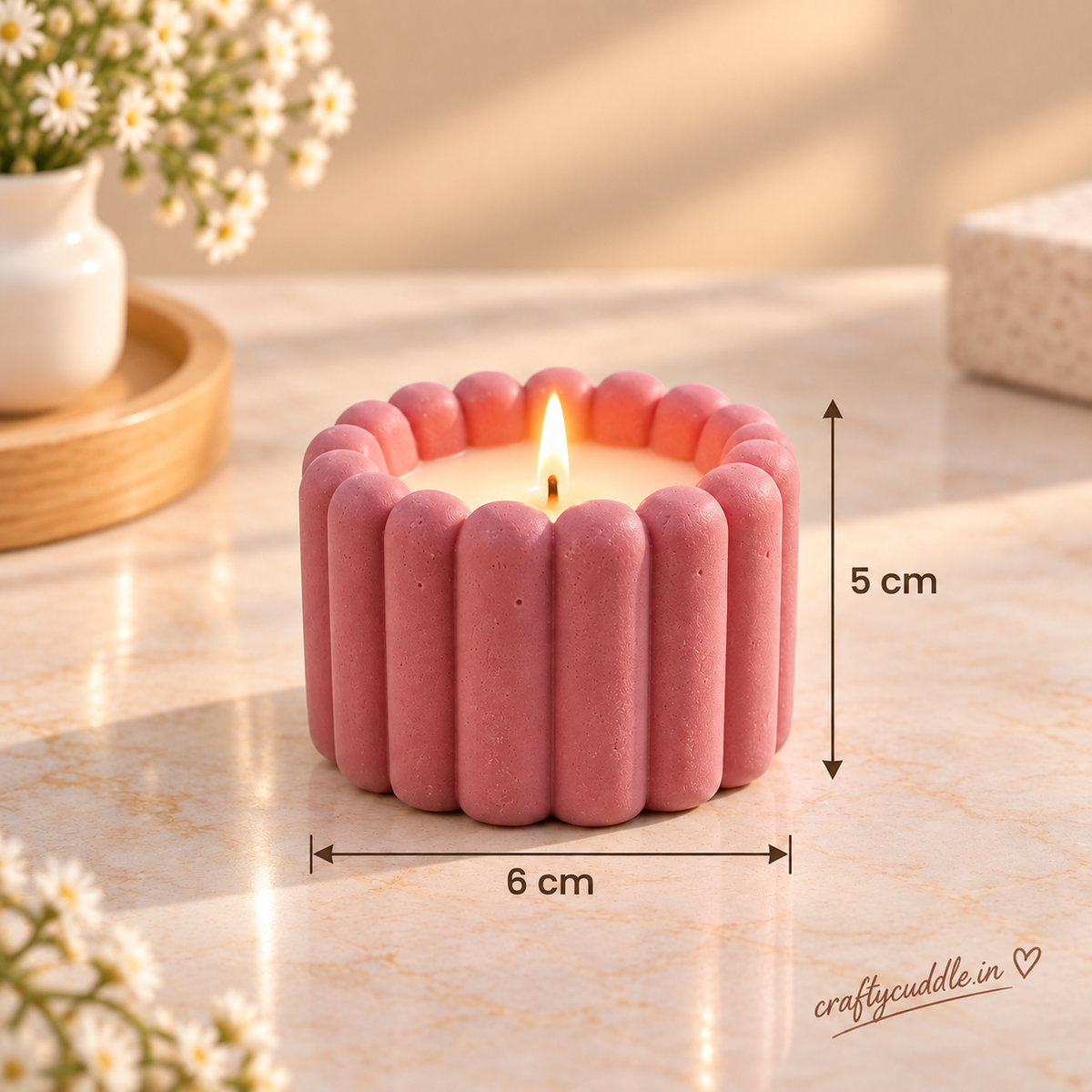 Decorative Ribbed Design Candle