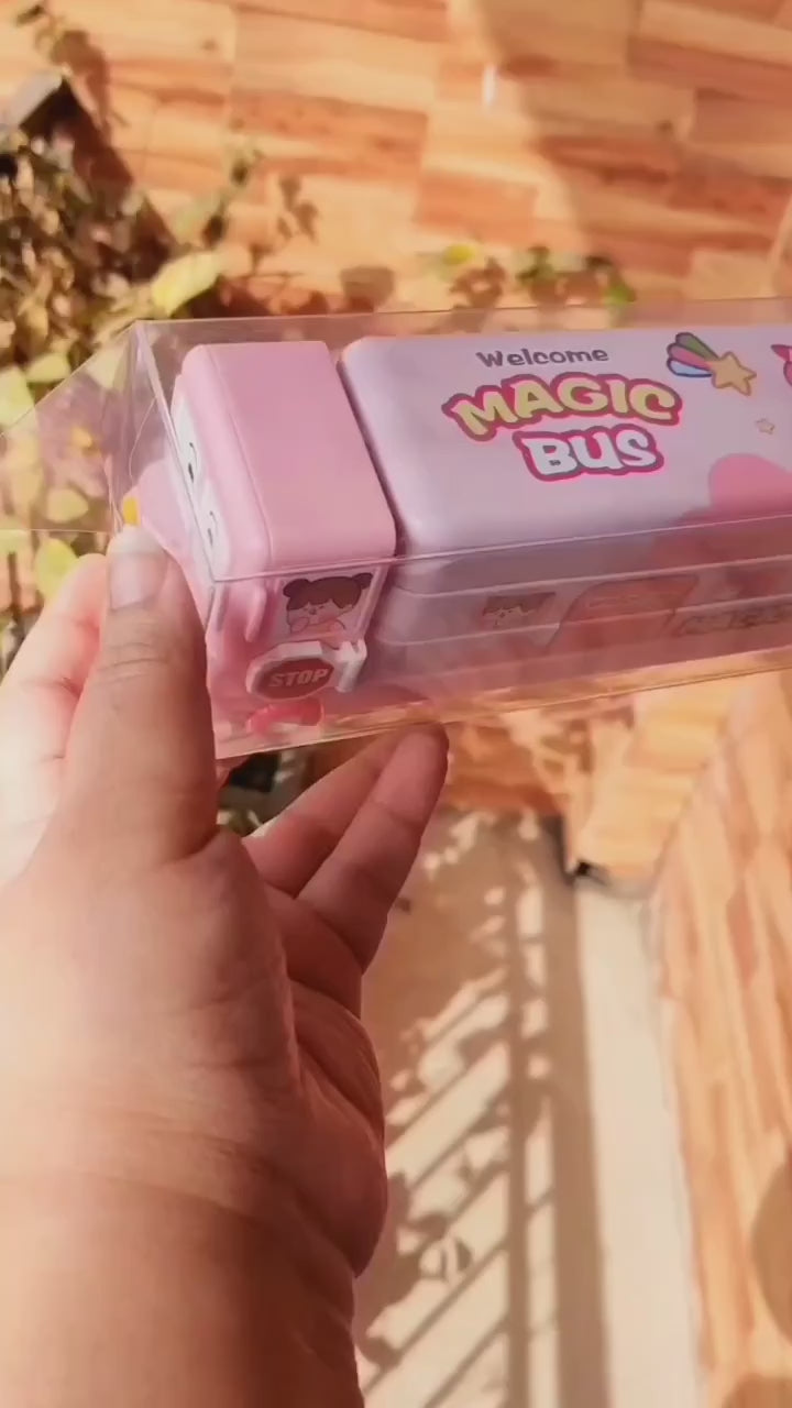Video showing inside view of kids’ pencil box – spacious compartments for pens, pencils, erasers, and other school supplies, perfect for organized storage